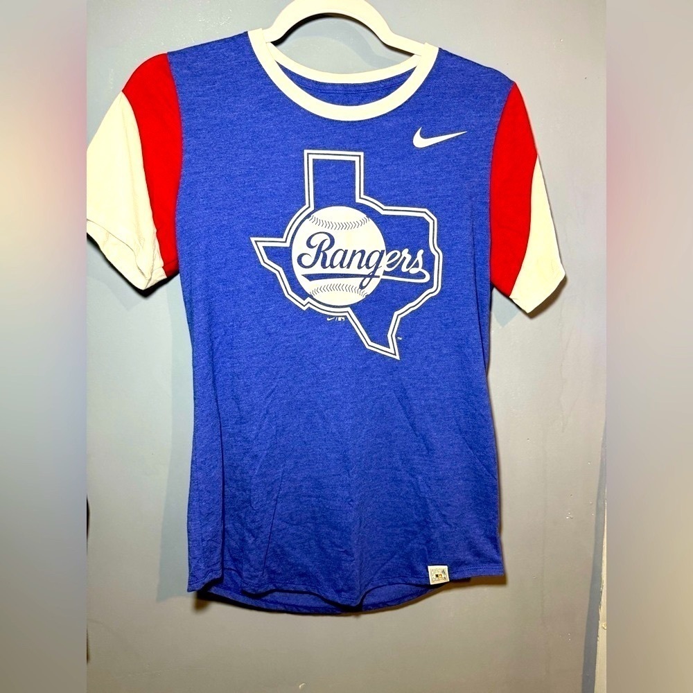 Nike Texas Rangers Blue and Red T-Shirt, size small